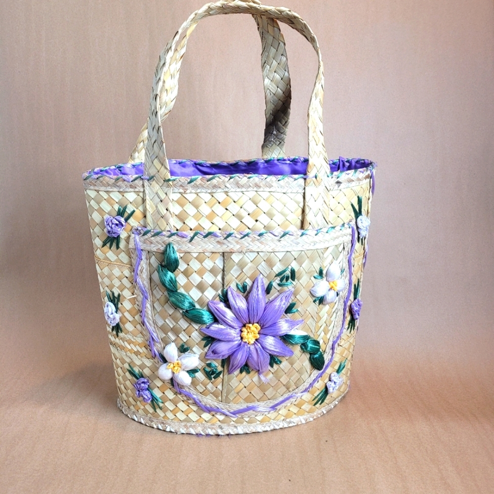 Hand woven straw tote bag, straight from The Straw Market in Nassau, Bahamas